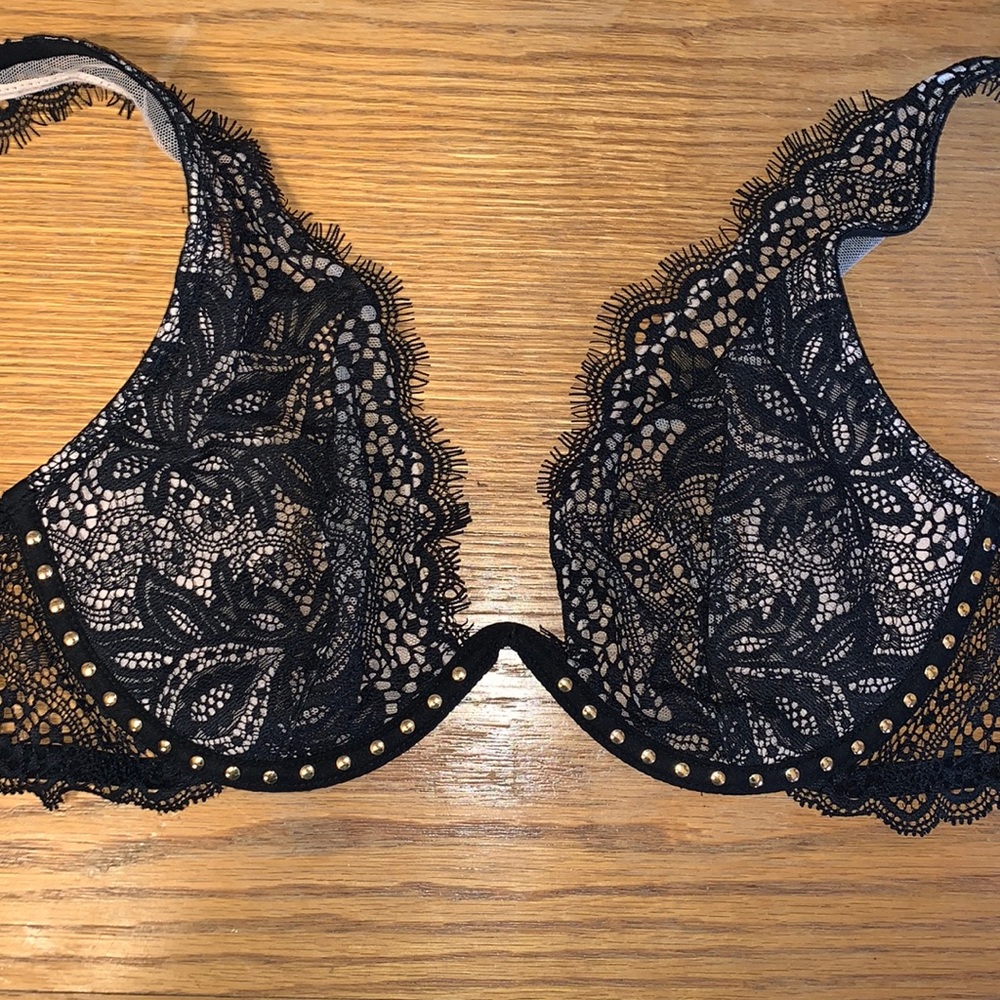 Lace plunge bra.